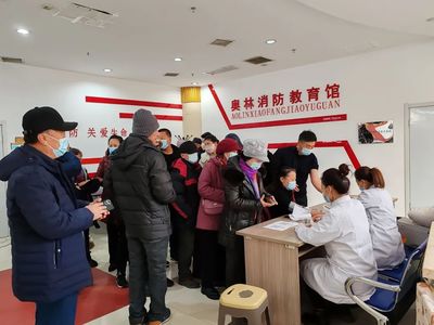 愛(ài)心義診進(jìn)社區(qū)，居民健康有
